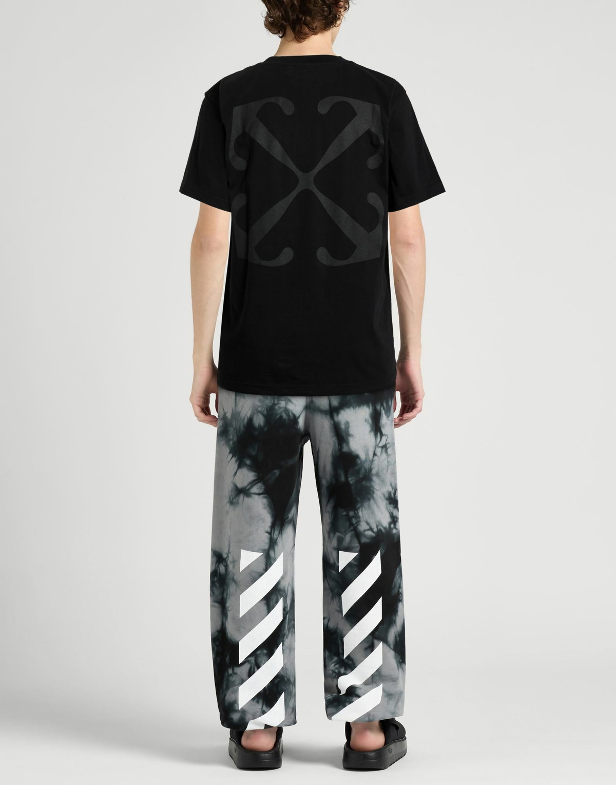 Off-white Mens T-shirt in Black