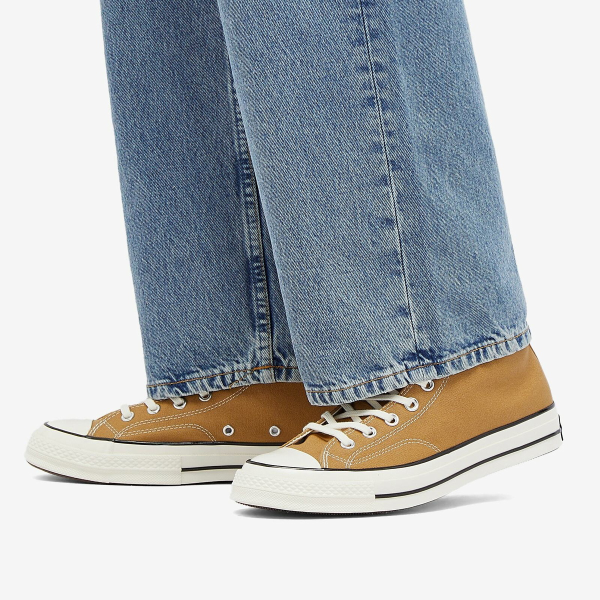 Converse Chuck 70 High Sneakers in Toadstool Tan/Egret/Black 