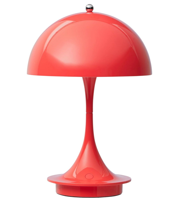 Photo: Louis Poulsen Panthella 160 portable lamp by Verner Panton
