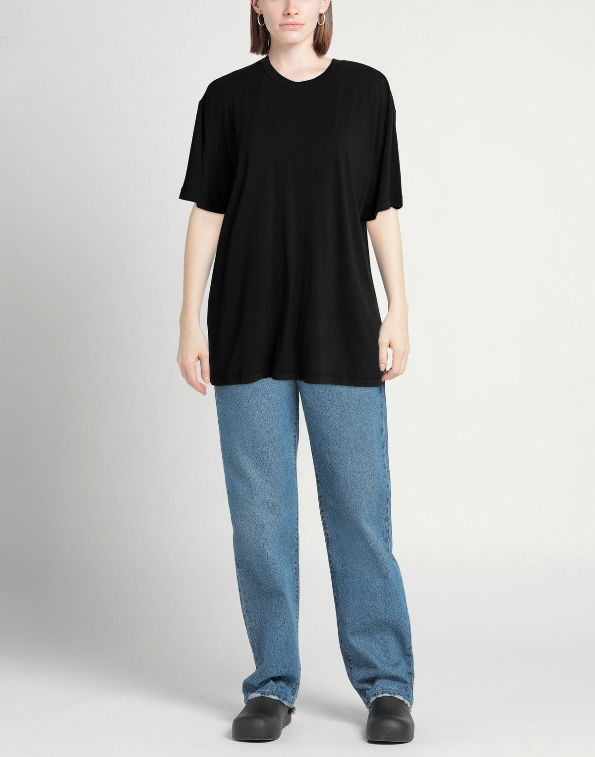 Skims Womens T-shirt in Black