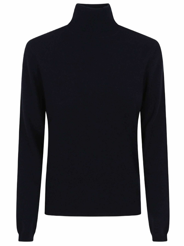 Photo: Allude Turtleneck-sweater
