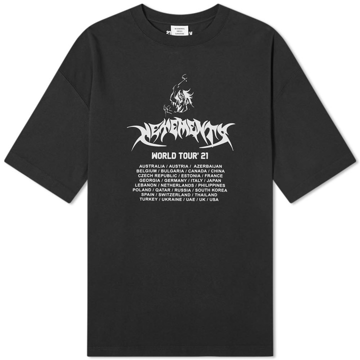 Photo: VETEMENTS World Tour '21 Oversized Tee