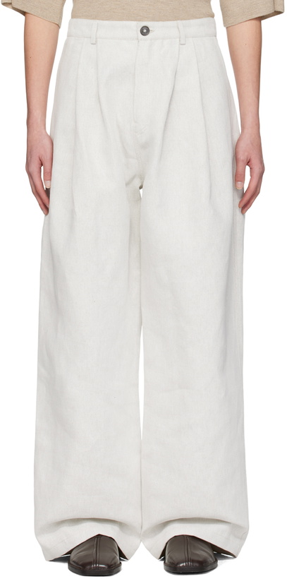 Photo: Mark Kenly Domino Tan Studio Beige Per Trousers