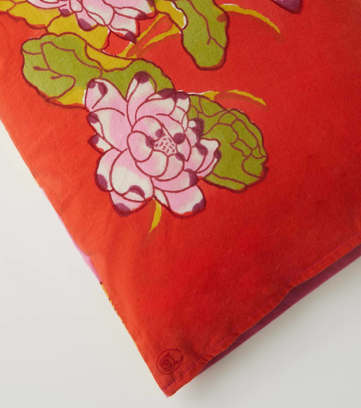 Lisa Corti Tea Flower rectangular cotton cushion