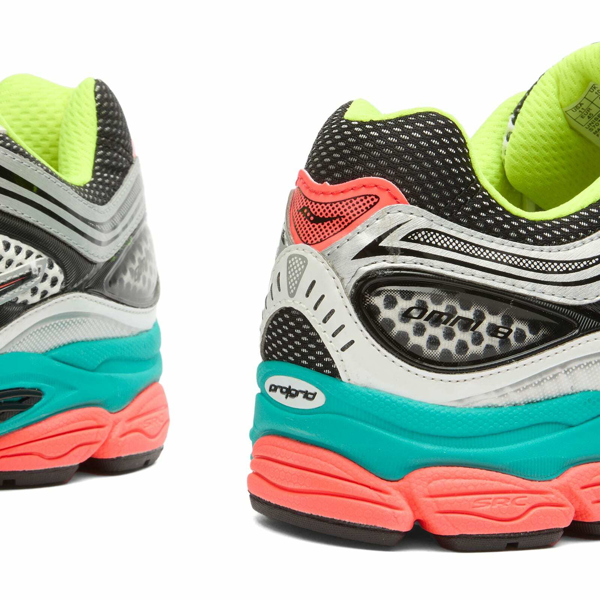Saucony Men's Progrid Omni 9 Sneaker in Silver/Mutant