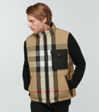 Burberry - Romford reversible down gilet