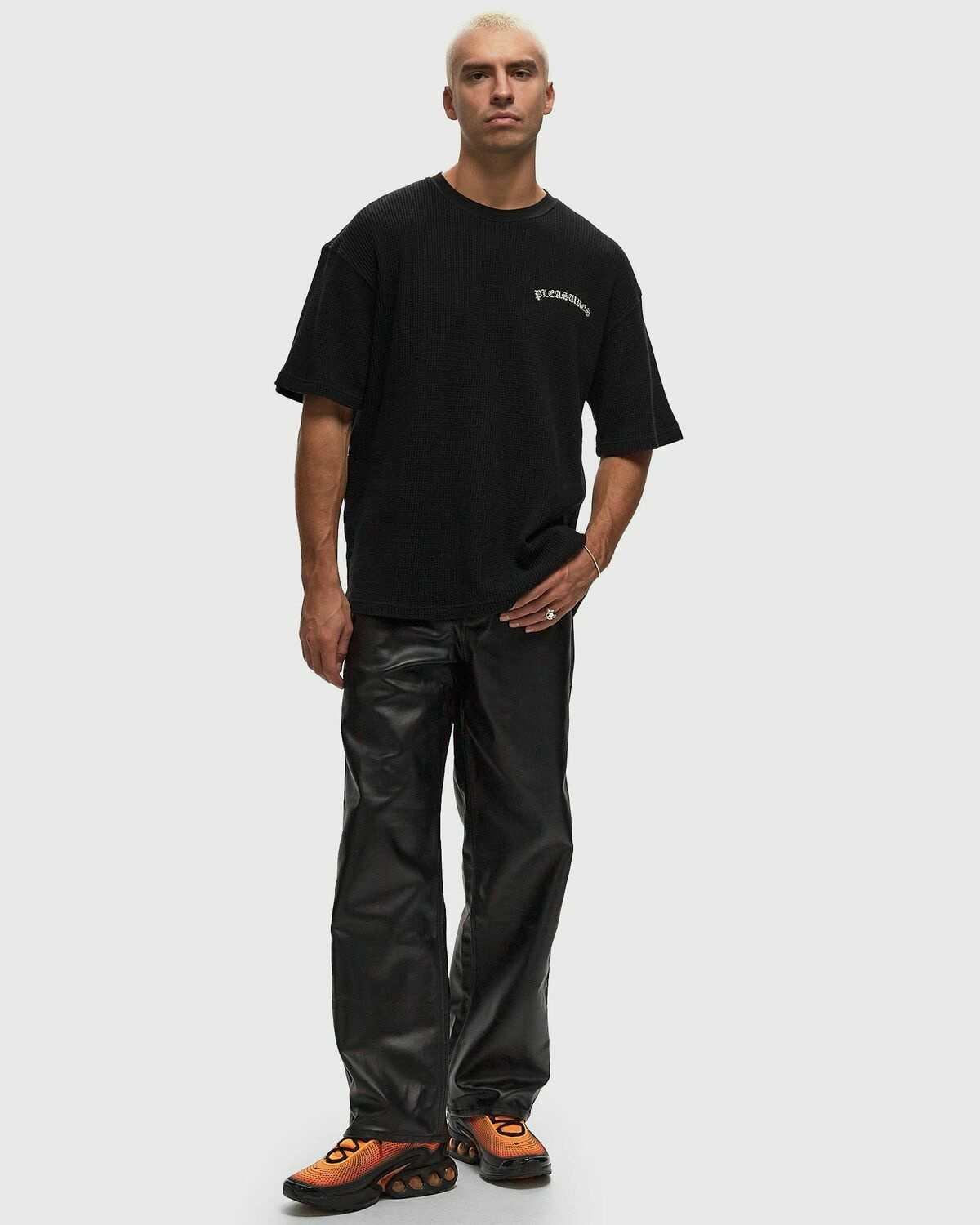 Pleasures Neural Thermal Shirt Black Shortsleeves PLEASURES