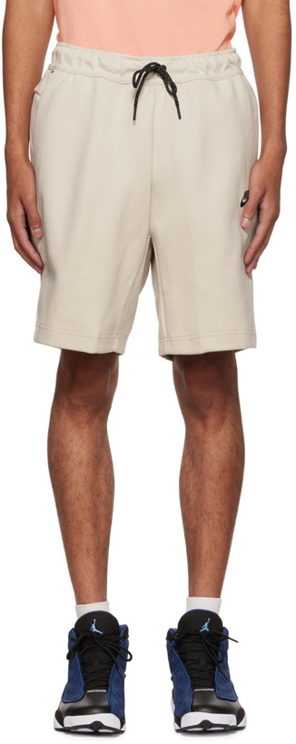 Photo: Nike Off-White Tech Fleece Shorts