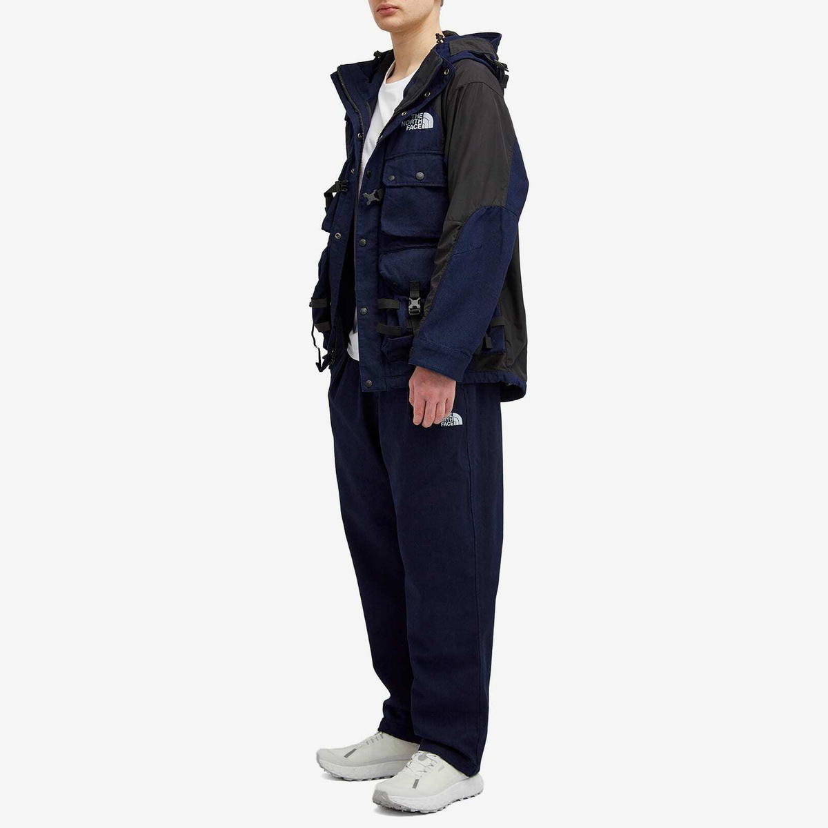 The North Face Men's UE Denim Casual Pants in Dark Indigo Wash