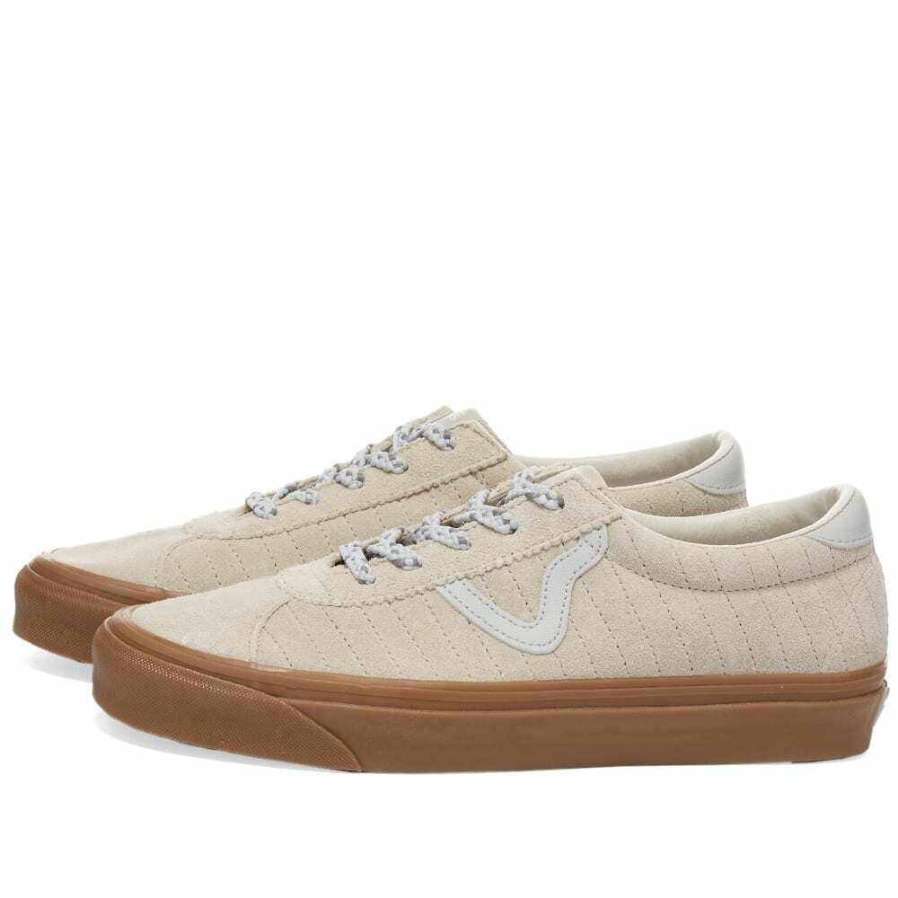 lijden Resultaat Nauwgezet Vans UA Style 73 DX Sneakers in Oatmeal Suede/Gum Vans