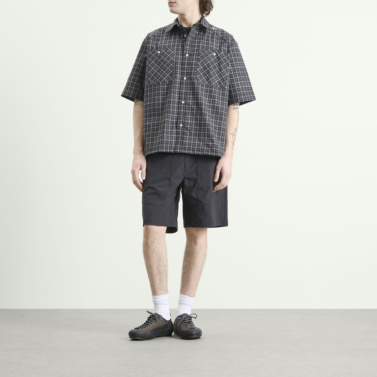 ROA Men's Aair Floweave Printed Check Short Sleeve Shirt in Grey