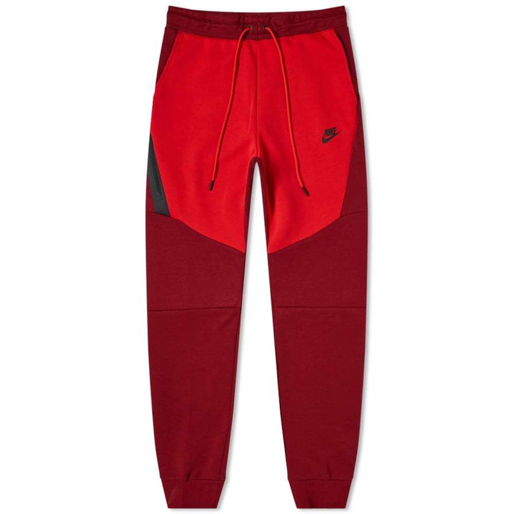 Photo: Nike Tech Fleece Jogger