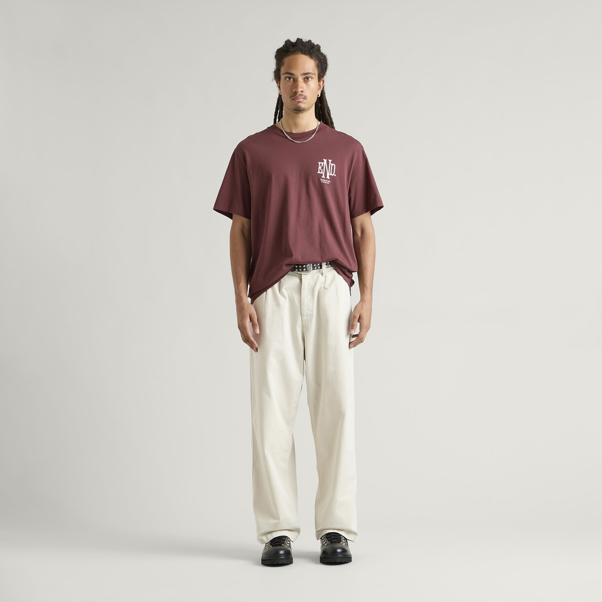 END. Mono T-shirt in Oxblood