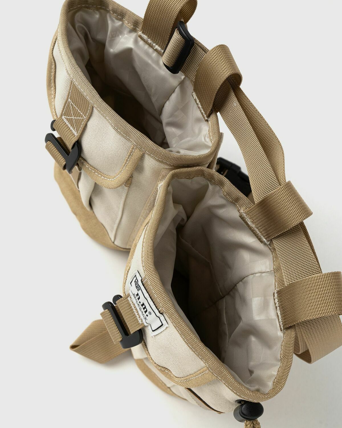Vans LX Nicole M Chalk Bag NICOLE MCLAUGHLIN Beige Mens Messenger & Crossbody Bag