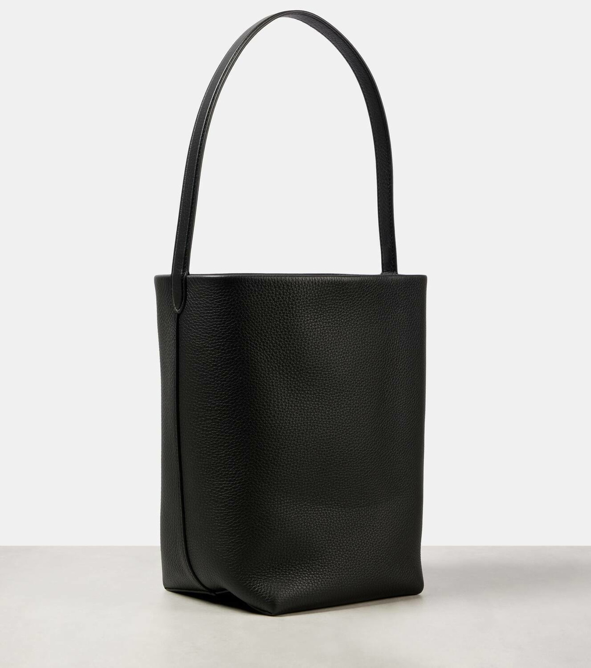 【国内発送】THE ROW トートバッグ N/S Park medium leather The Row Medium N/S Park Tote Bag in Leather