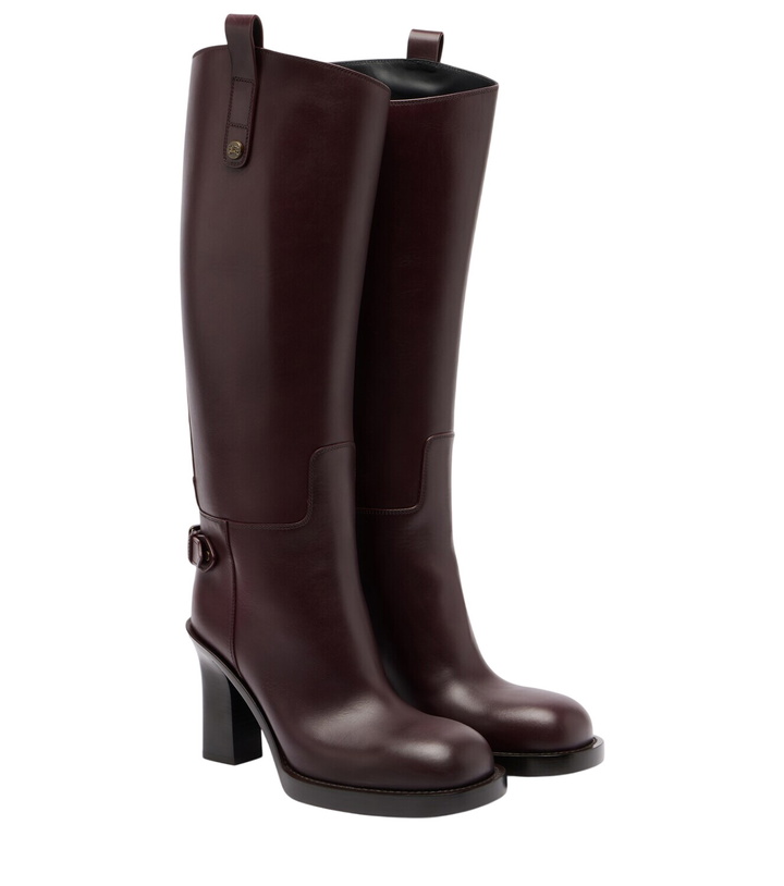 Photo: Burberry Cavalier 85 leather knee-high boots