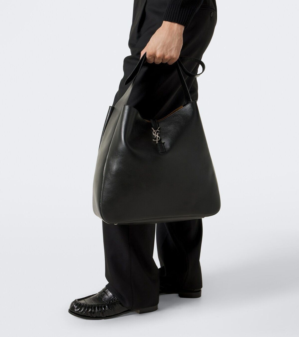 Saint Laurent Le 5 à 7 Maxi leather shoulder bag