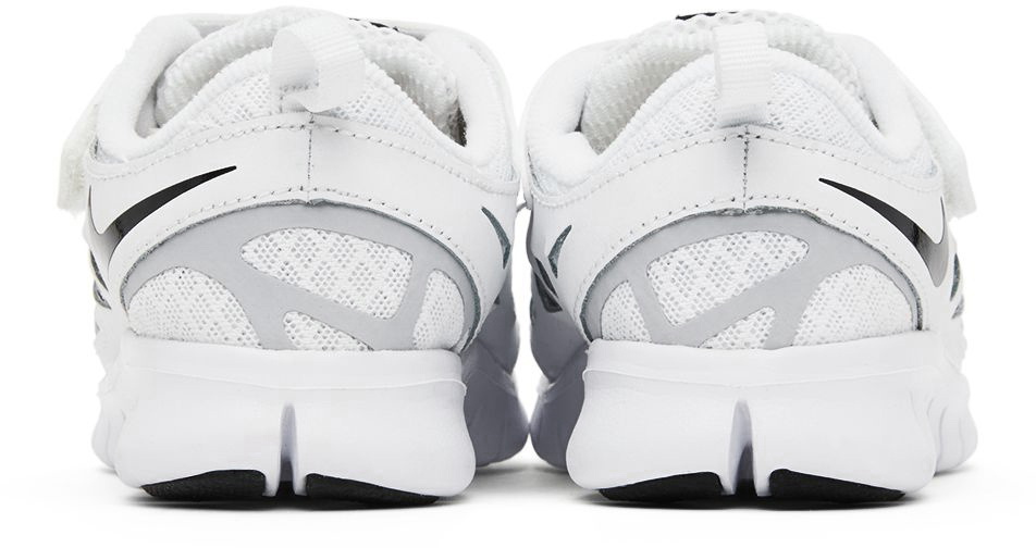 white nike shoes for kids