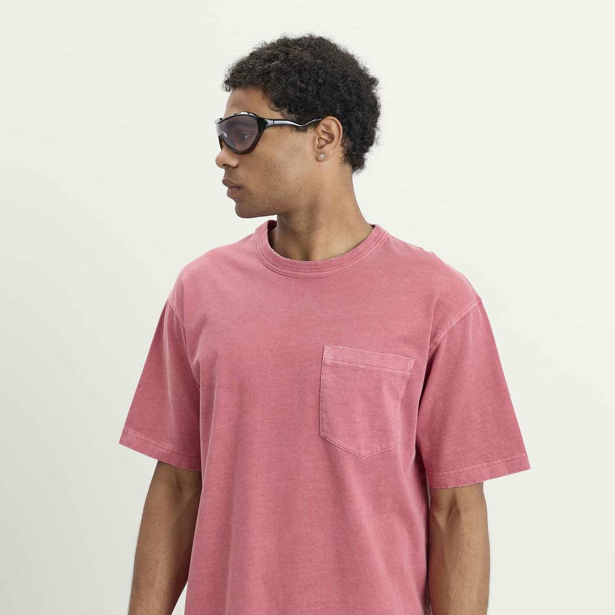 Le Specs x No Problemo Iris Sunglasses in Black/Tort/Smoke Grad 