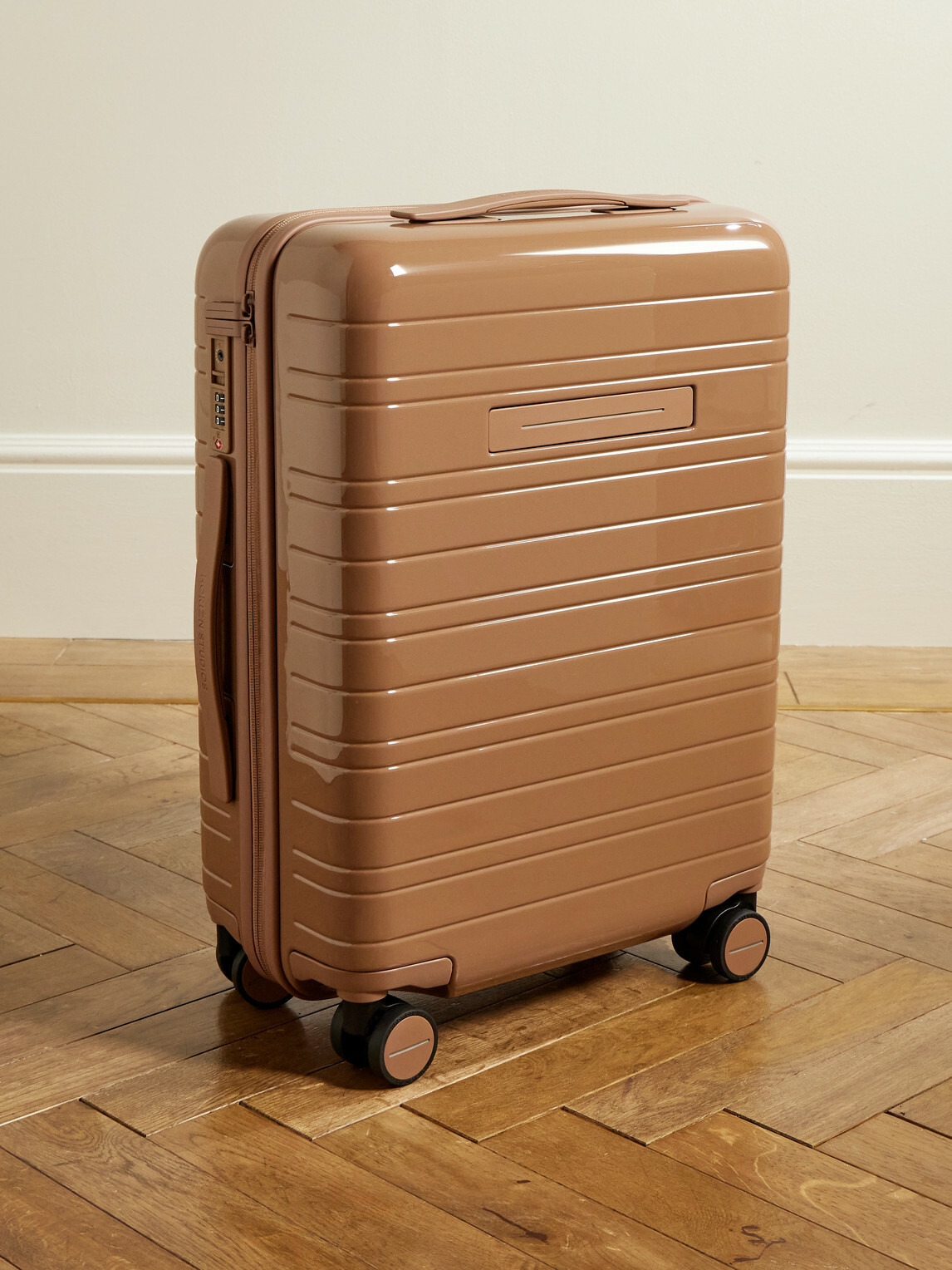 Horizn Studios - H5 RE Hardshell Cabin Suitcase