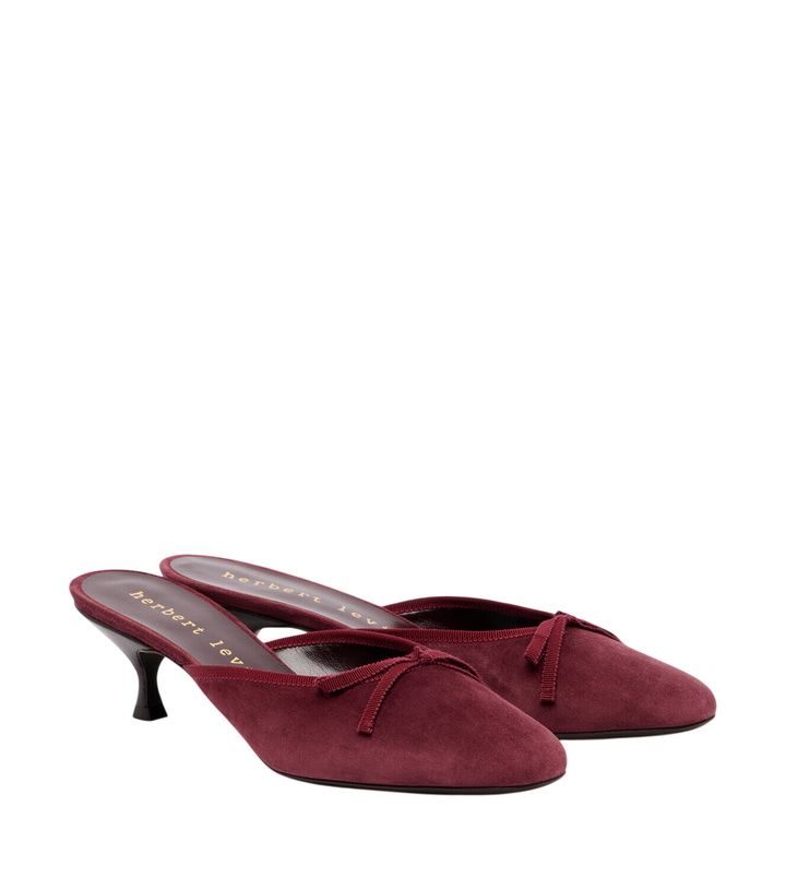 Photo: Herbert Levine 24/7 suede mules