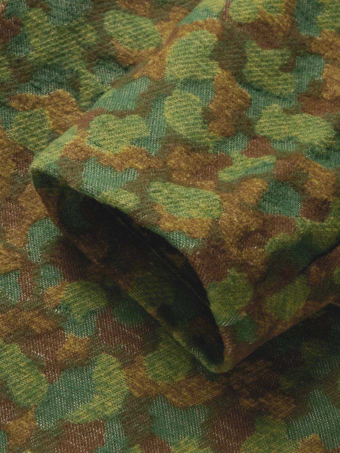 Jacquard fabric with camouflage print - brown