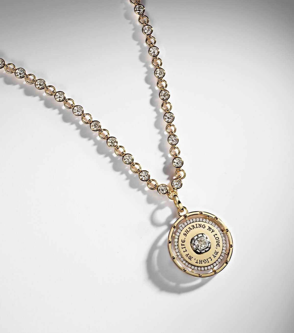 FoundRae Lovestruck Commitment 18kt gold pendant necklace with diamonds