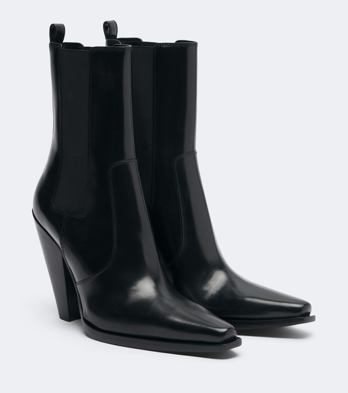 Saint Laurent Dylan leather Chelsea boots