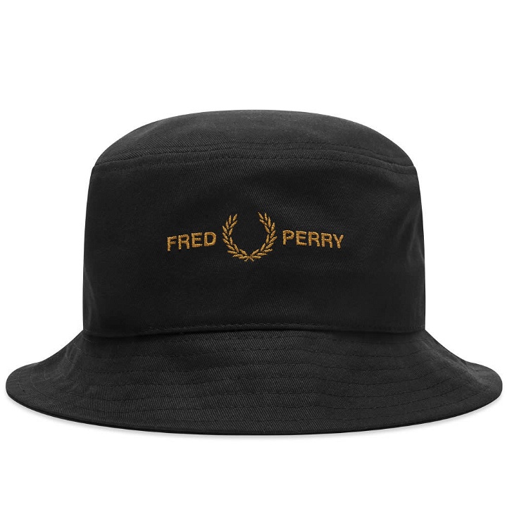 Photo: Fred Perry Authentic Bucket Hat