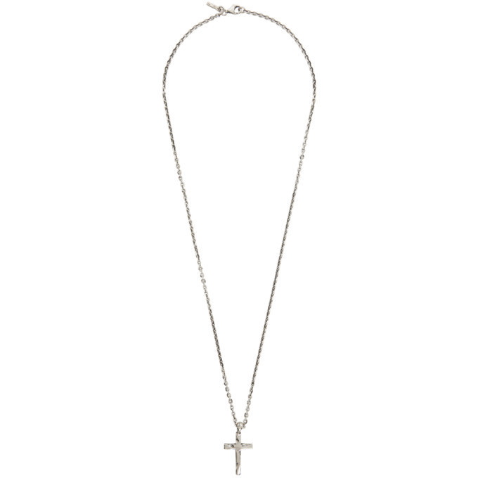 Photo: Emanuele Bicocchi Silver Cross Pendant Necklace