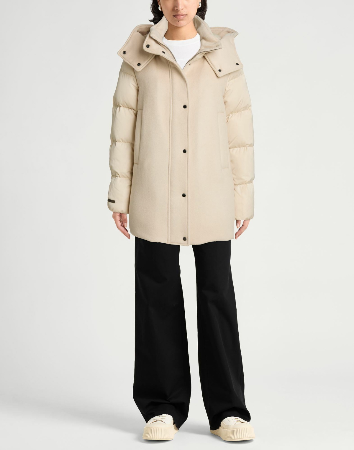 Peserico Womens Puffer in Beige