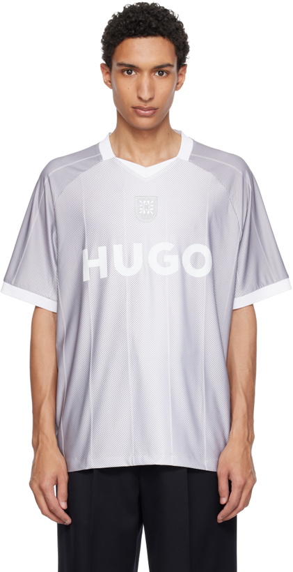 Photo: Hugo Gray T-shirt