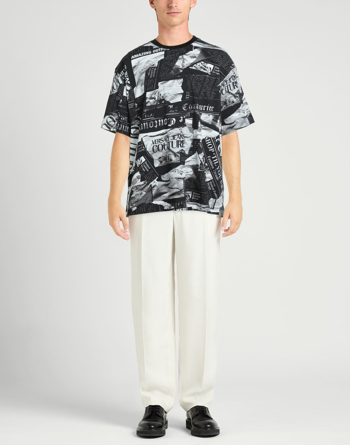 Versace Jeans Couture Mens T-shirt in Black