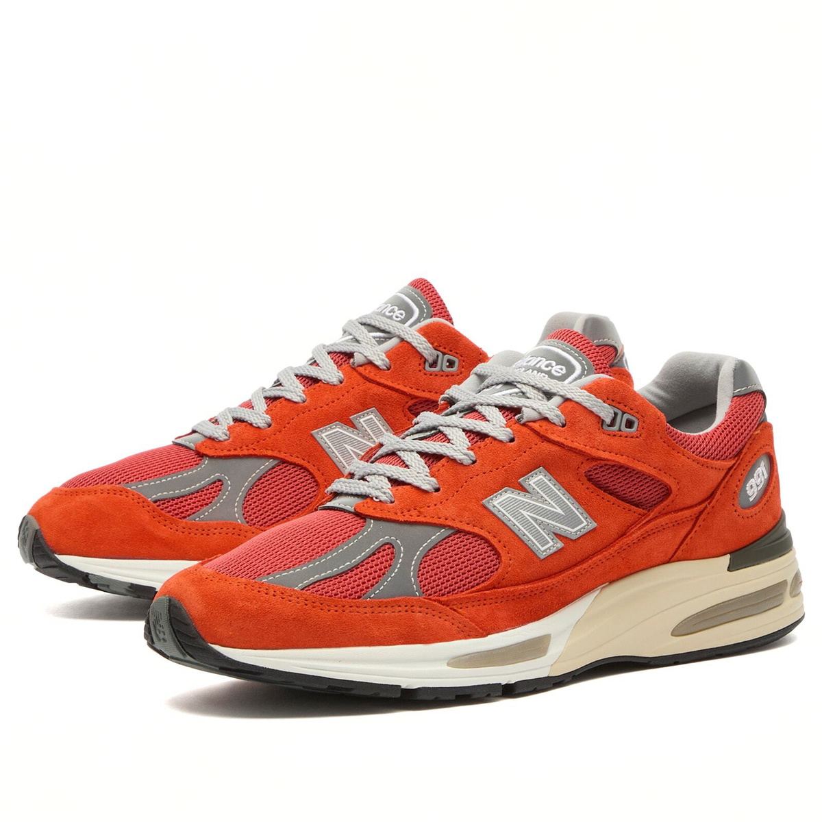 New Balance 991v2 Sneaker in Grenadine/Fire Whirl