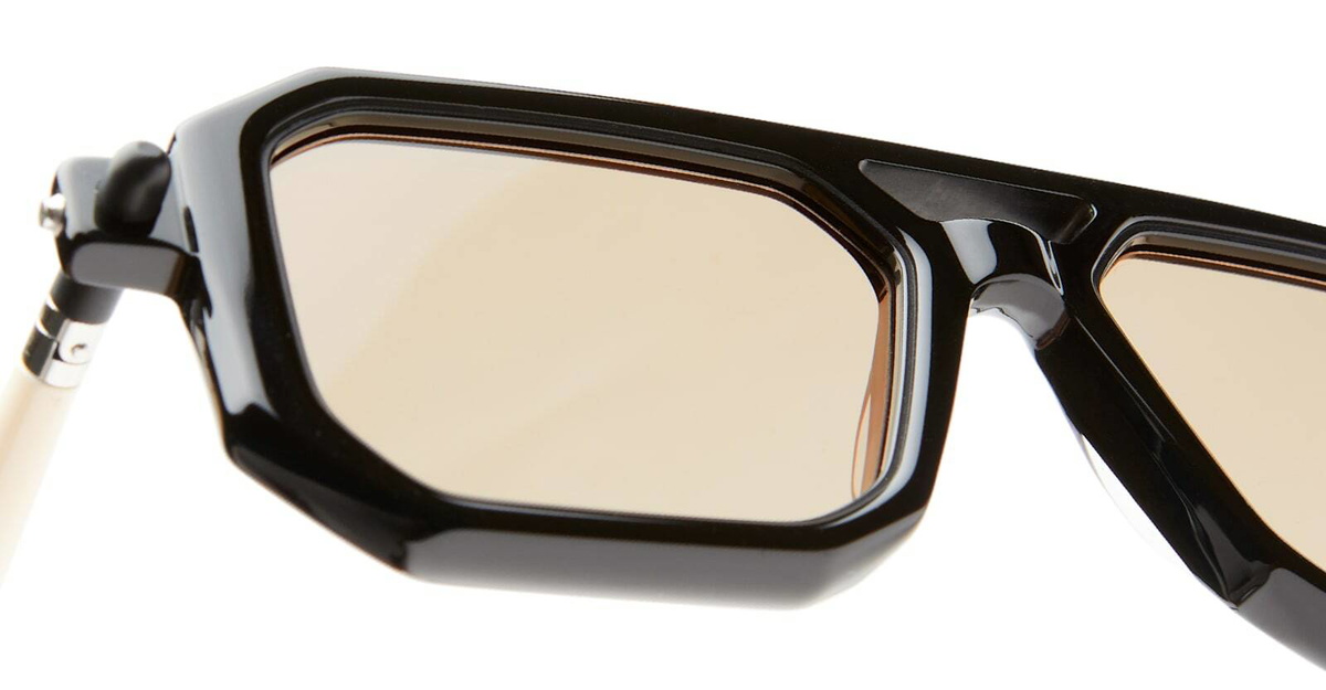 Kuboraum Mask P8 - Black / Ivory Sunglasses