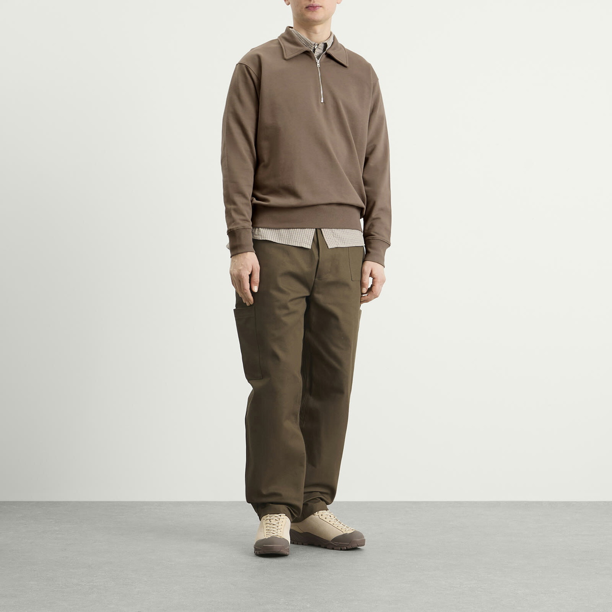 Norse Projects Men's Standard Half Zip Sweatshirt in Walnut