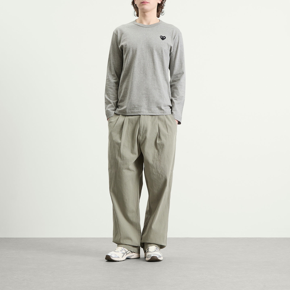 Comme des Garçons Play U T-Shirt Black Emblem Knit in Grey