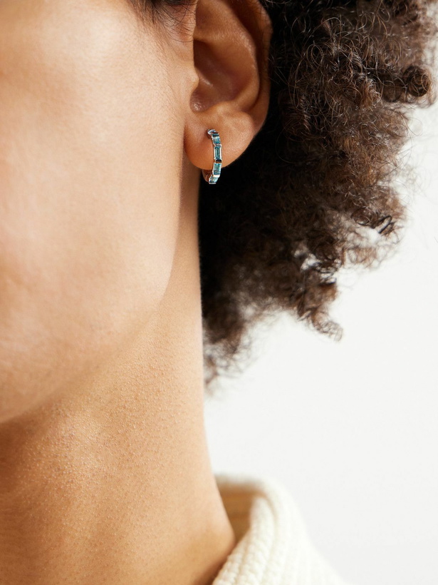 Photo: KOLOURS JEWELRY - Creo White Gold Topaz Single Hoop Earring