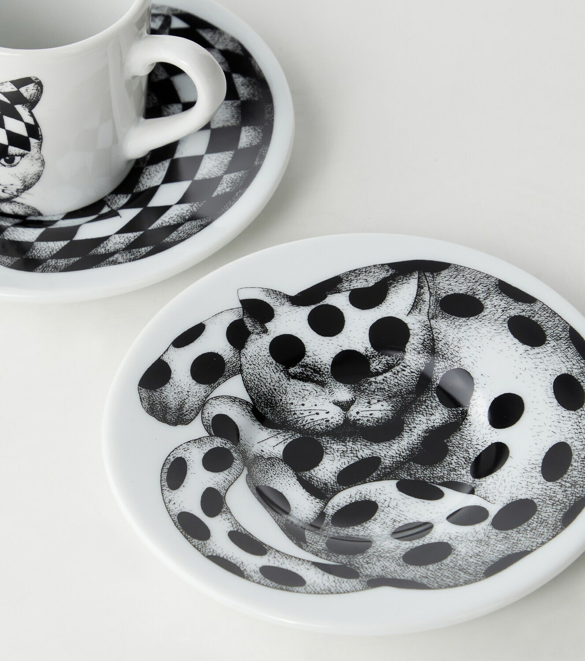 Fornasetti High Fidelity set of 2 porcelain cups and saucers