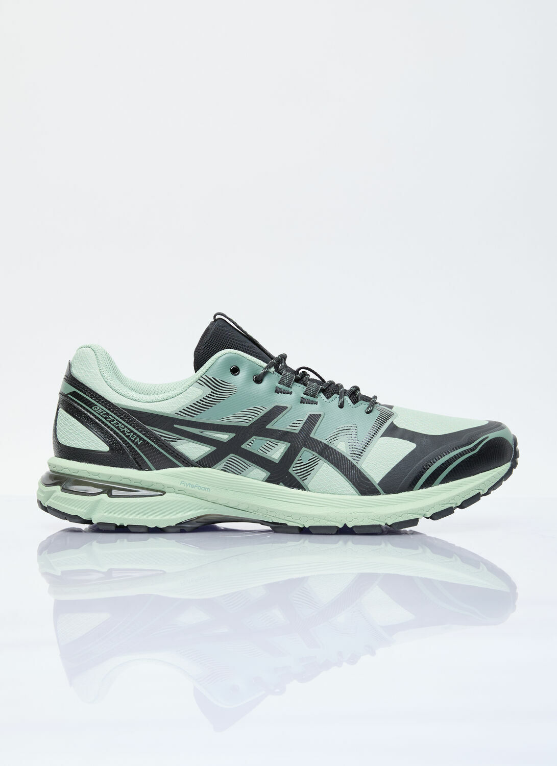 Asics Gel-Terrain Sneakers