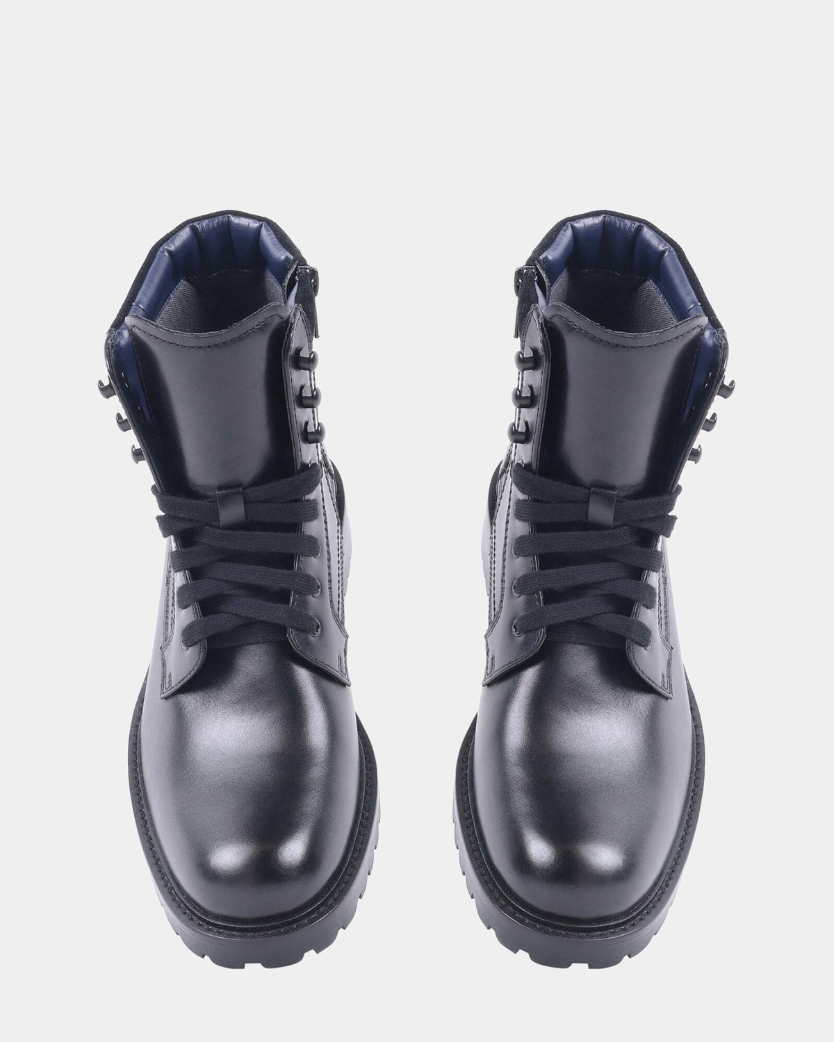 Steve Madden Kandid Boots in Black