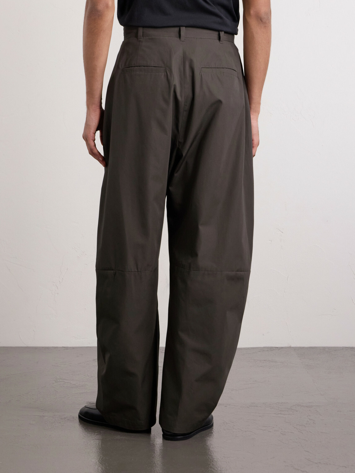 Amomento - Barrel-Leg Cotton Trousers - Green