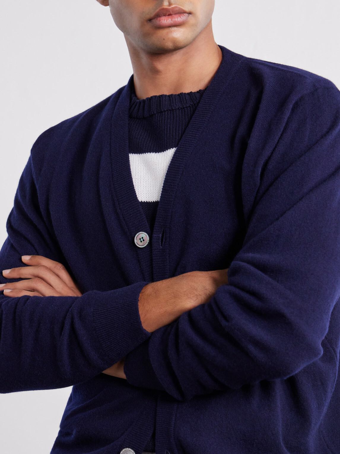 Begg & Co - Heriot Cashmere Cardigan - Blue