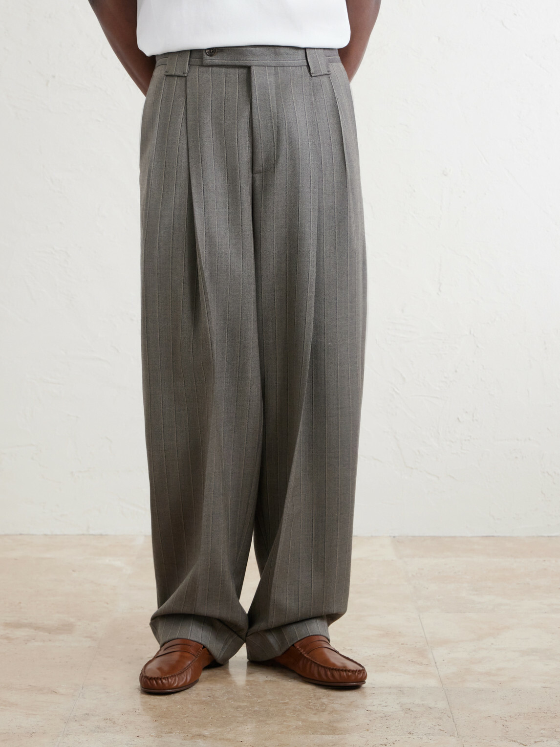 Versace - Pleated Pinstriped Virgin Wool-Twill Trousers - Gray