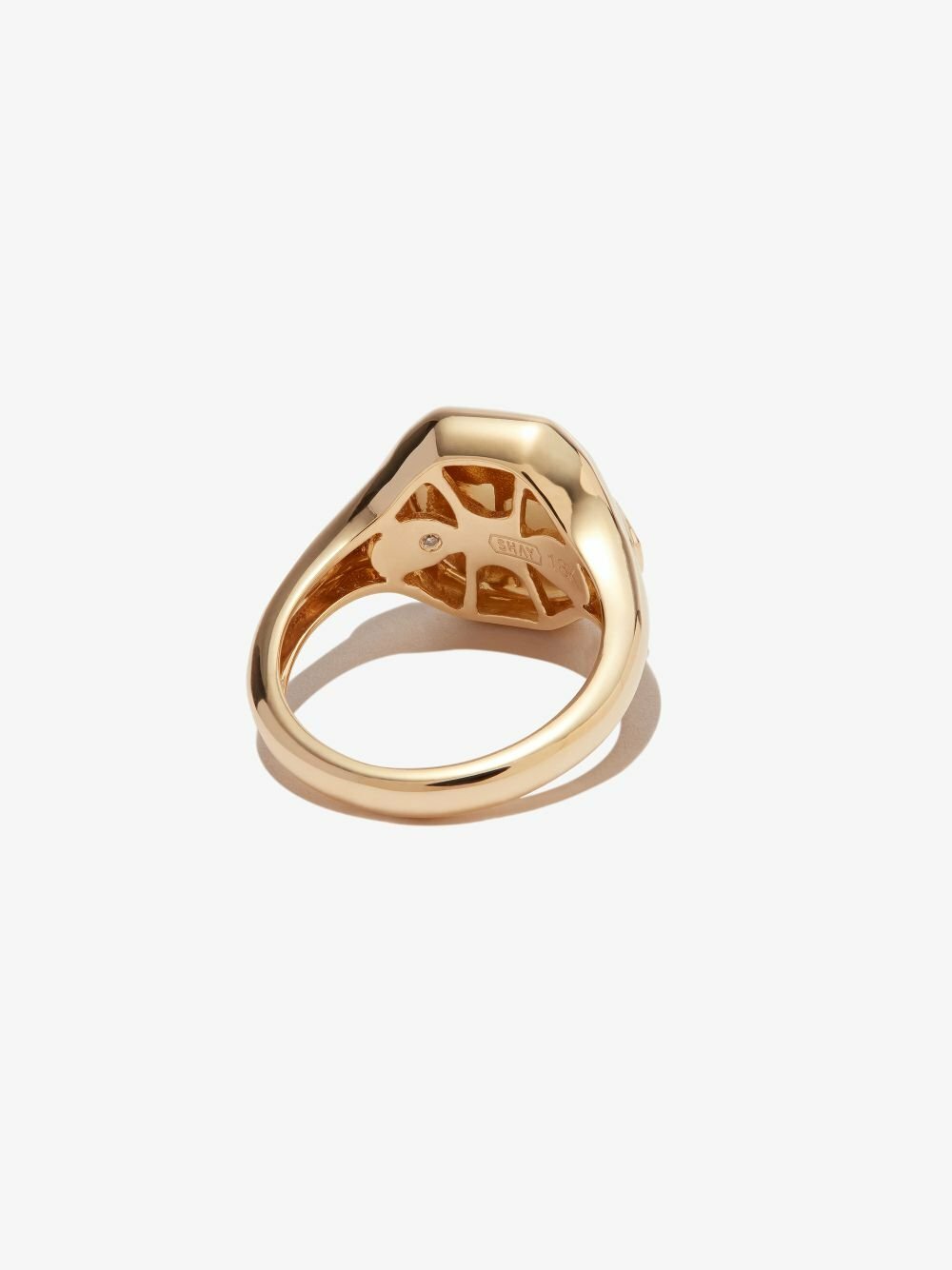 SHAY 18K Yellow Gold Taurus Diamond Signet Ring