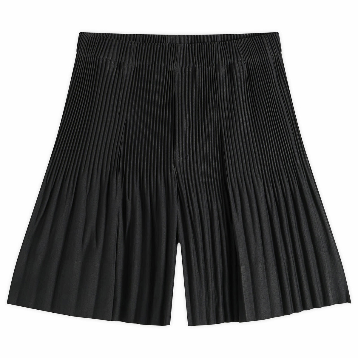 Homme Plissé Issey Miyake Men's Pleat Short in Black