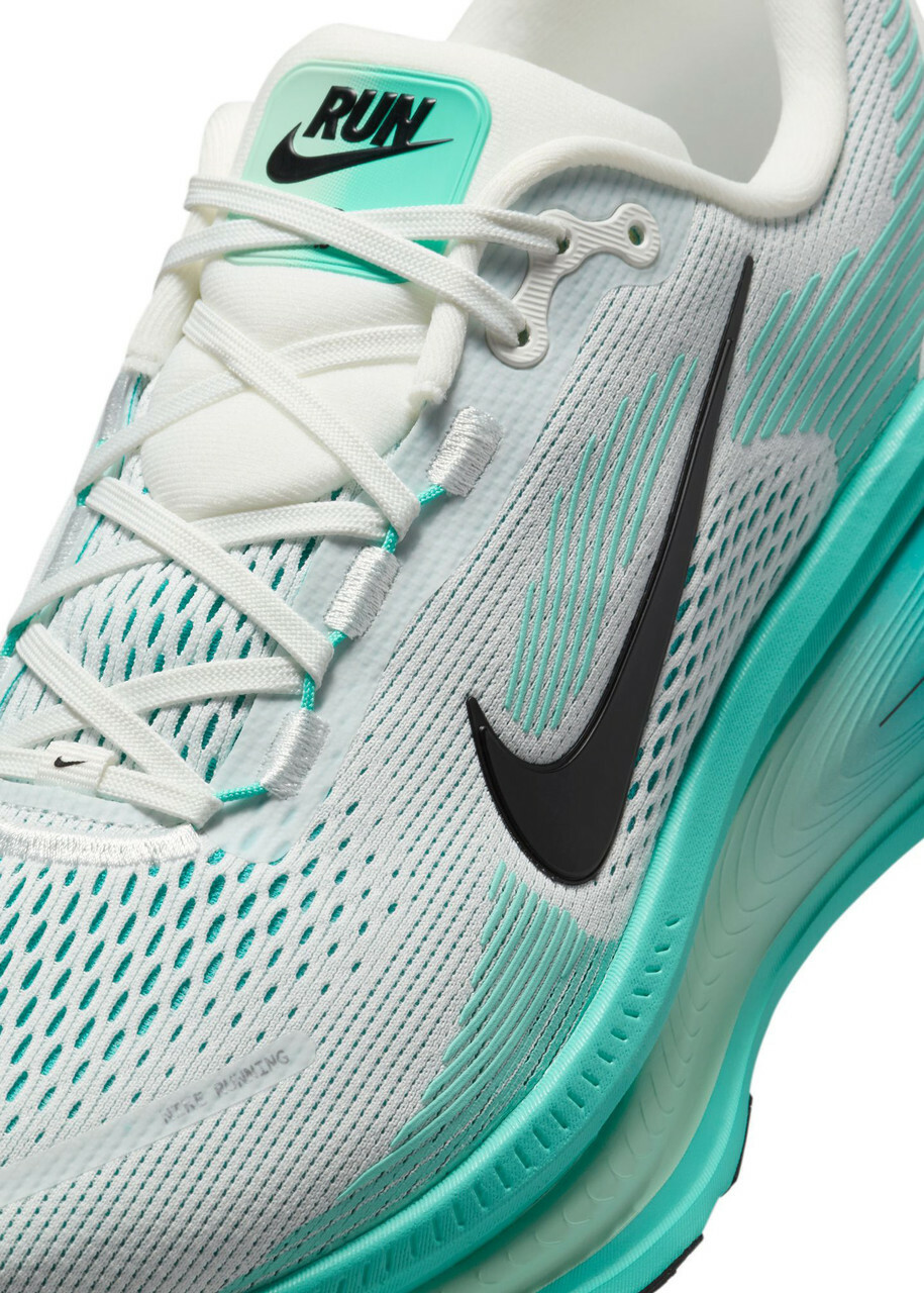 Nike Vomero 18 Sneakers White