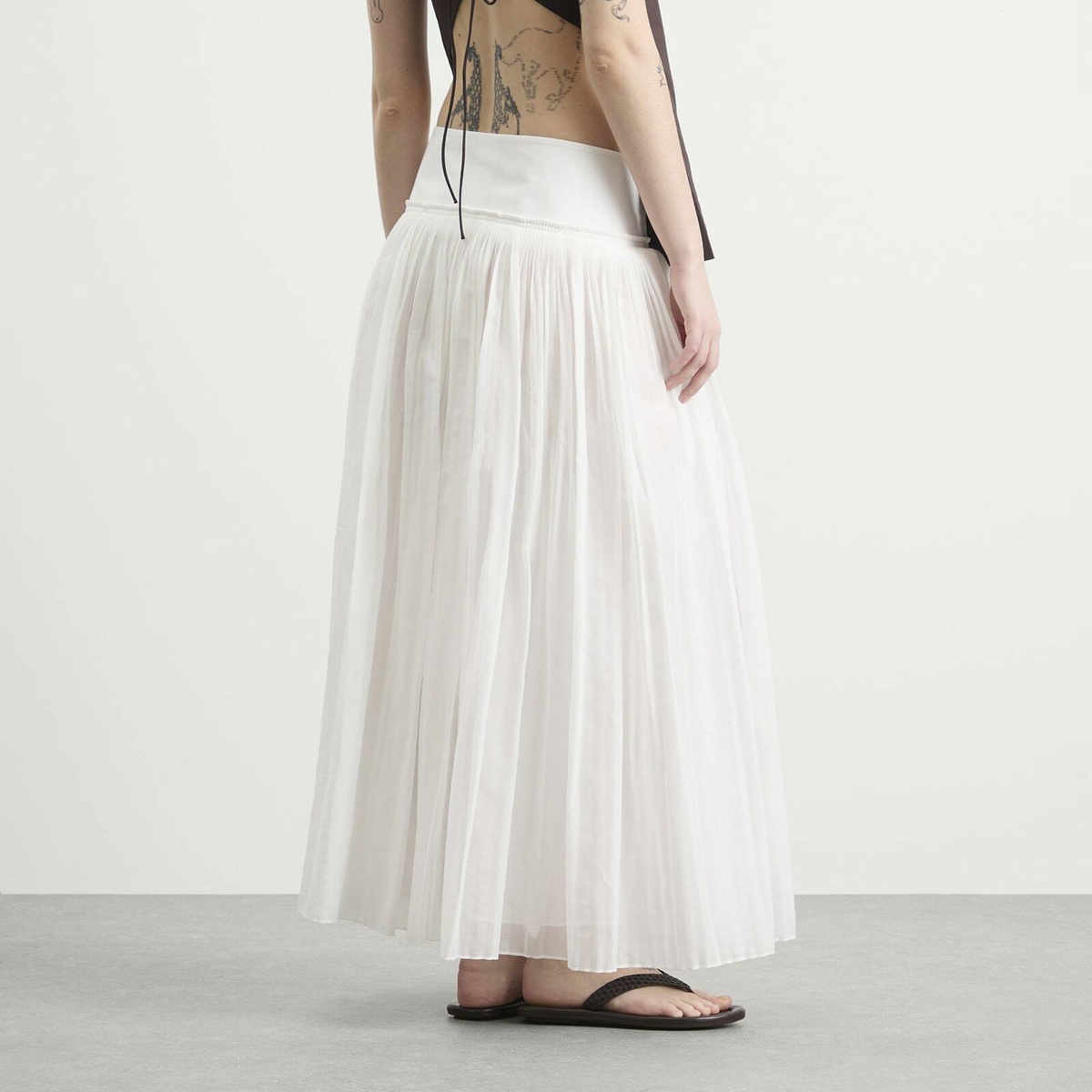 Róhe Women's Rohe Pleated cotton muslin skirt in Optic White