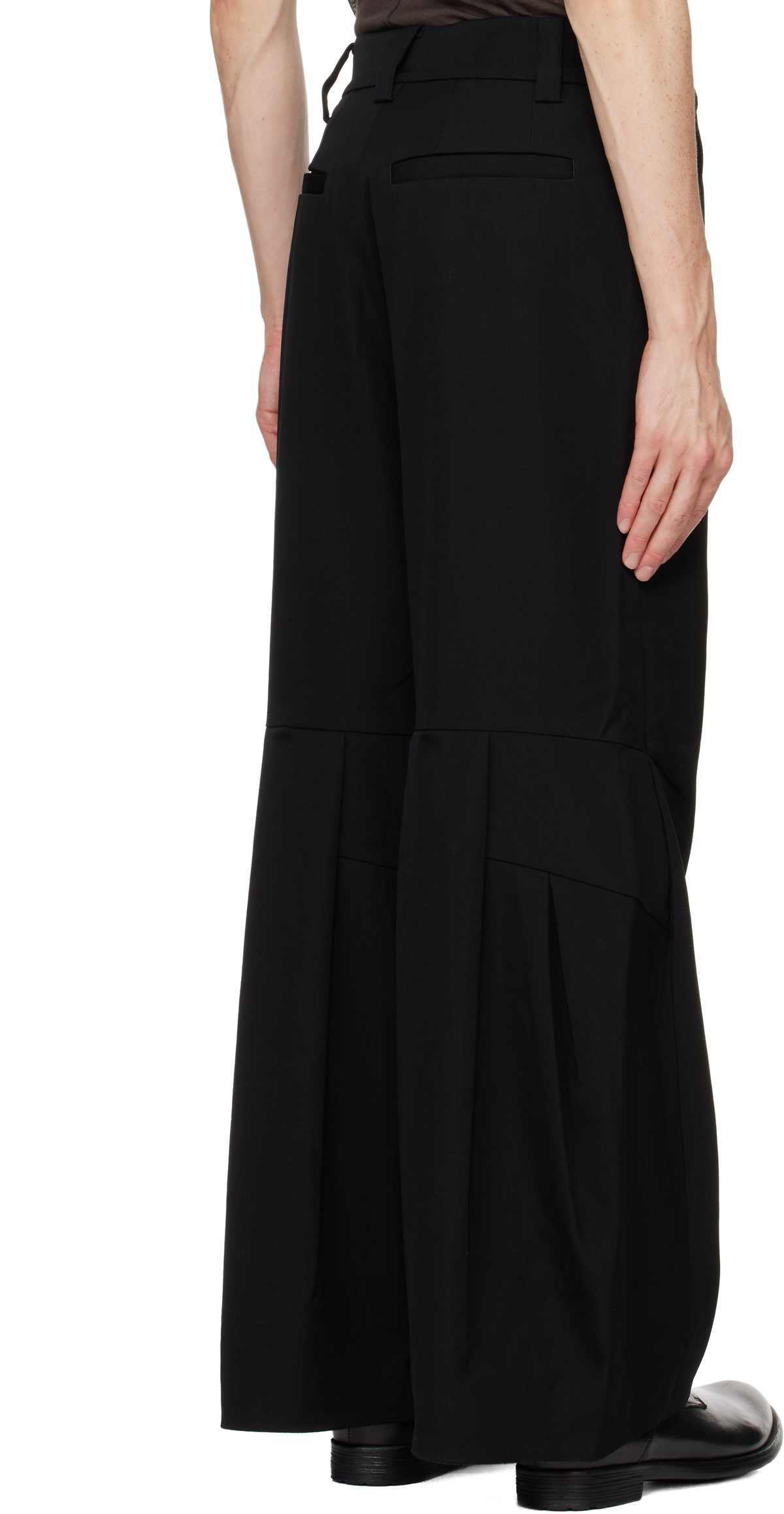 pet-tree-kor Black Resonance Pleat Trousers pet-tree-kor
