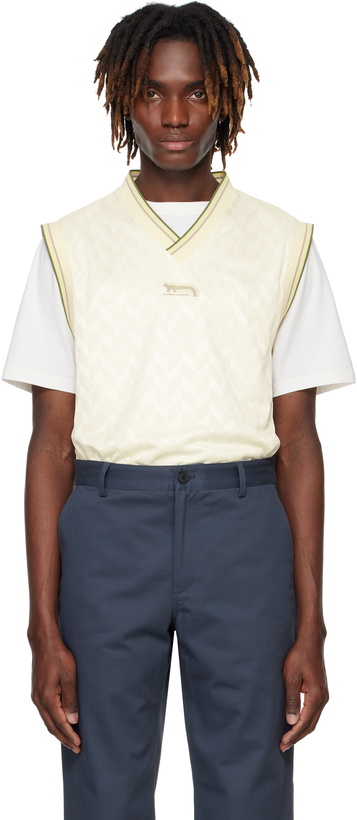 Photo: Maison Kitsuné Off-White Jacquard Flash Fox Vest
